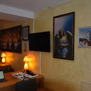  Appartement A L'ombre Du Palais France